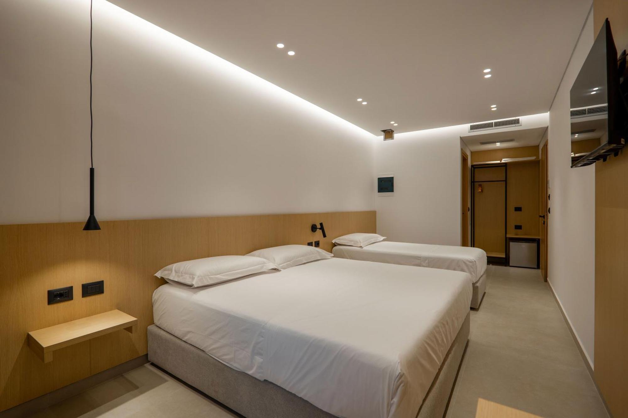 Austin Boutique Hotel Sarandë Esterno foto