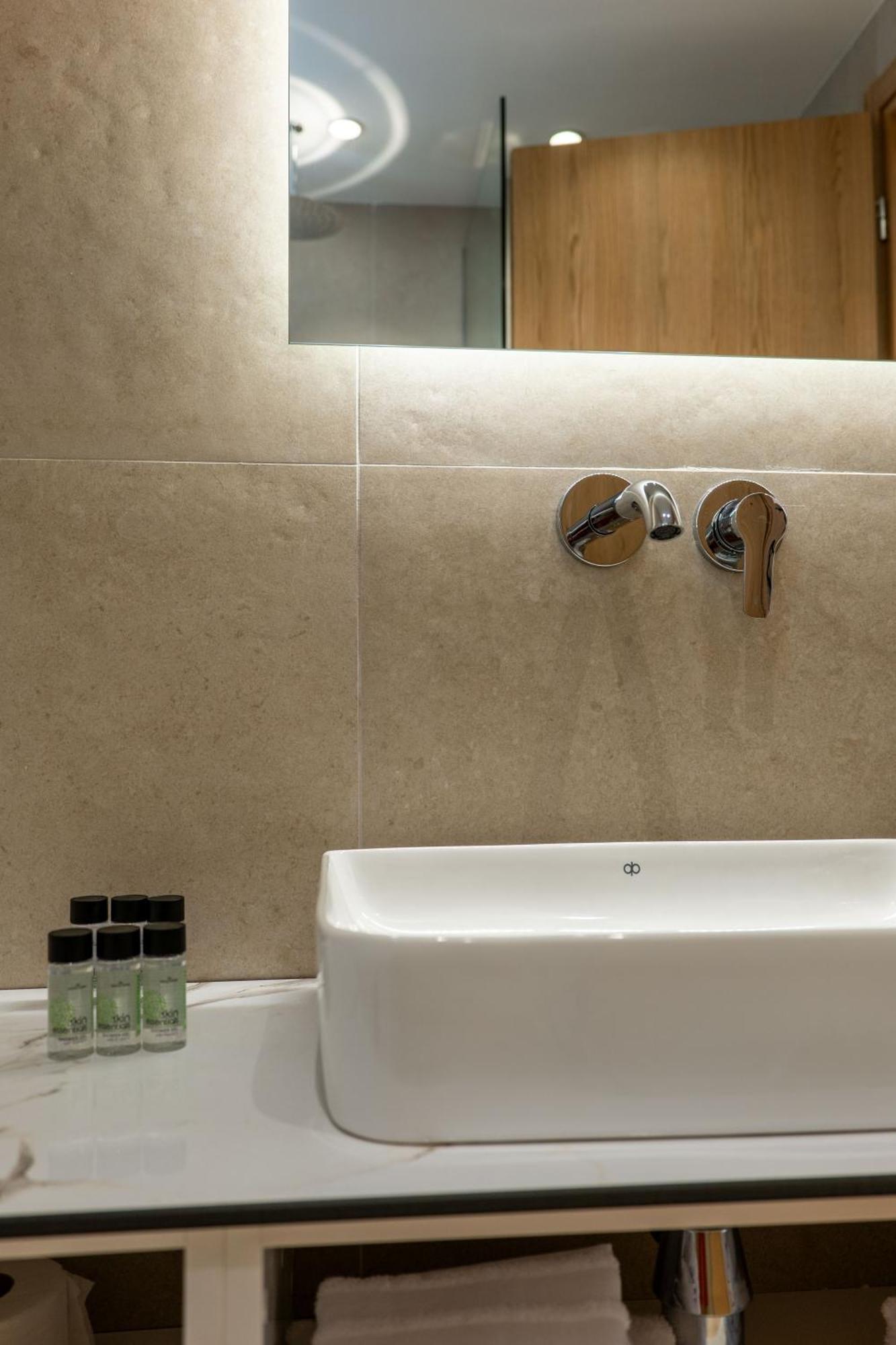 Austin Boutique Hotel Sarandë Esterno foto