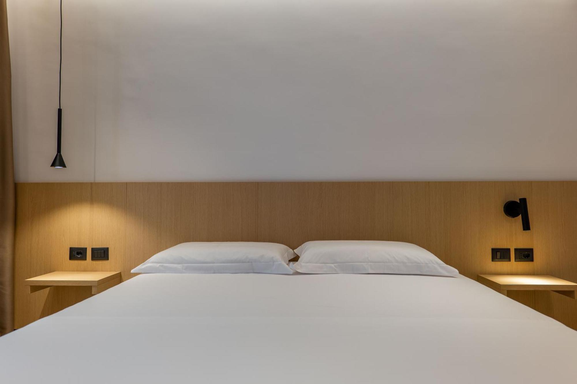 Austin Boutique Hotel Sarandë Esterno foto