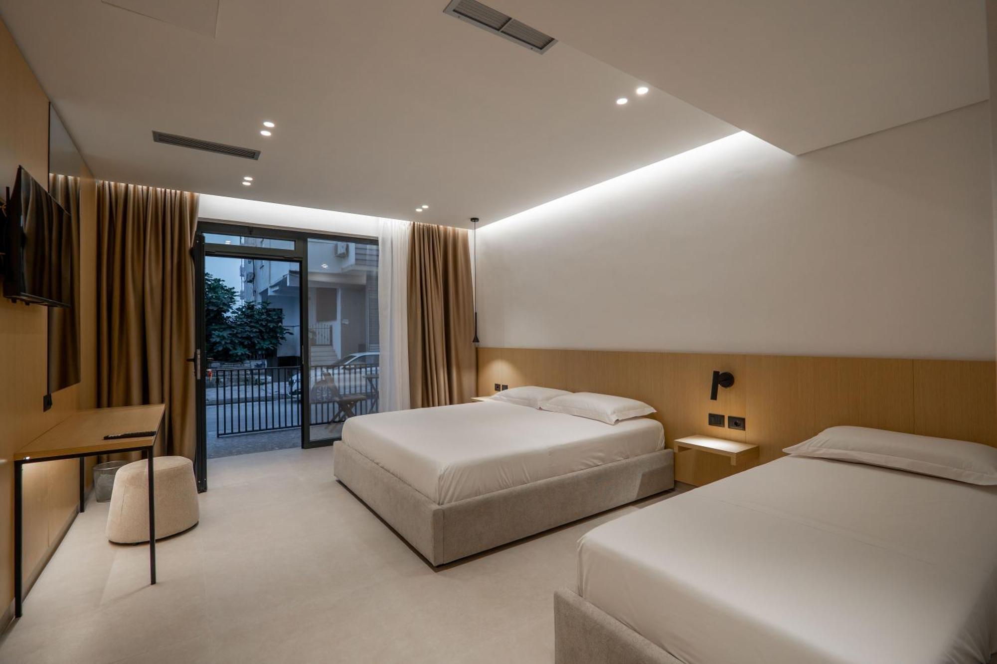 Austin Boutique Hotel Sarandë Esterno foto