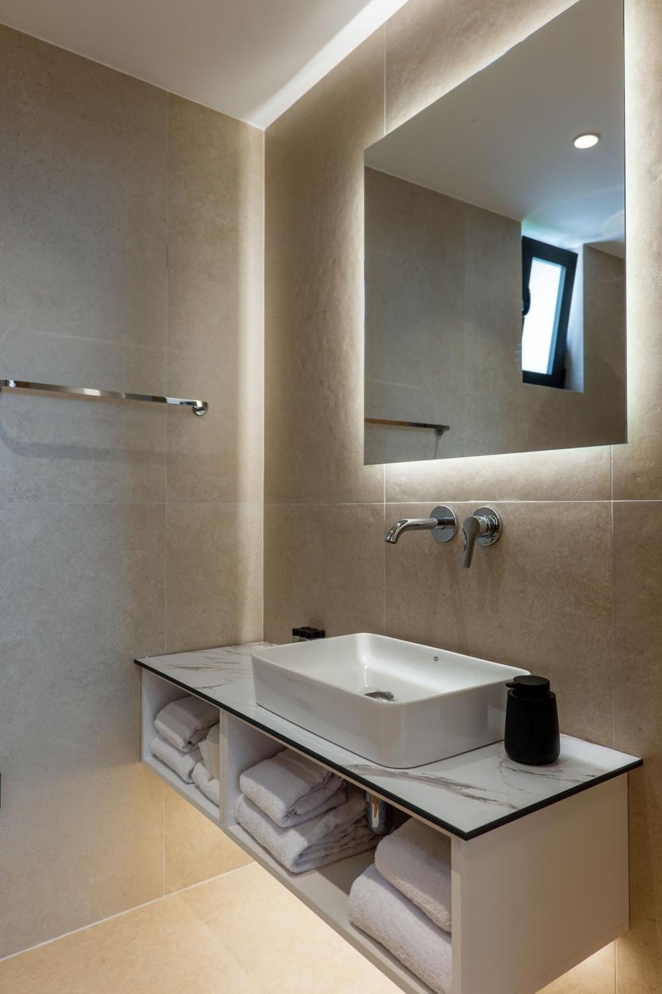 Austin Boutique Hotel Sarandë Esterno foto