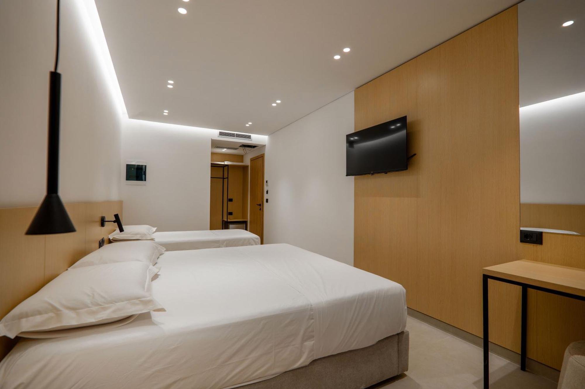 Austin Boutique Hotel Sarandë Esterno foto