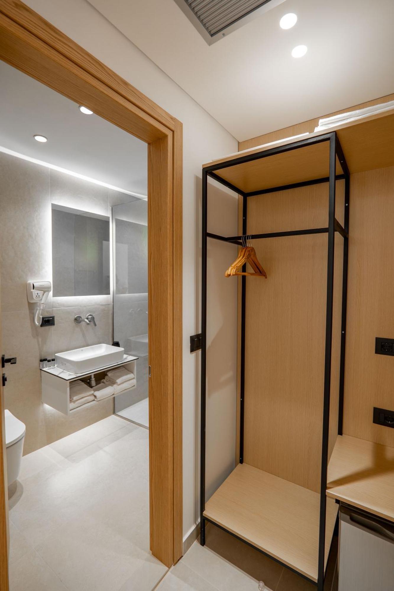 Austin Boutique Hotel Sarandë Esterno foto