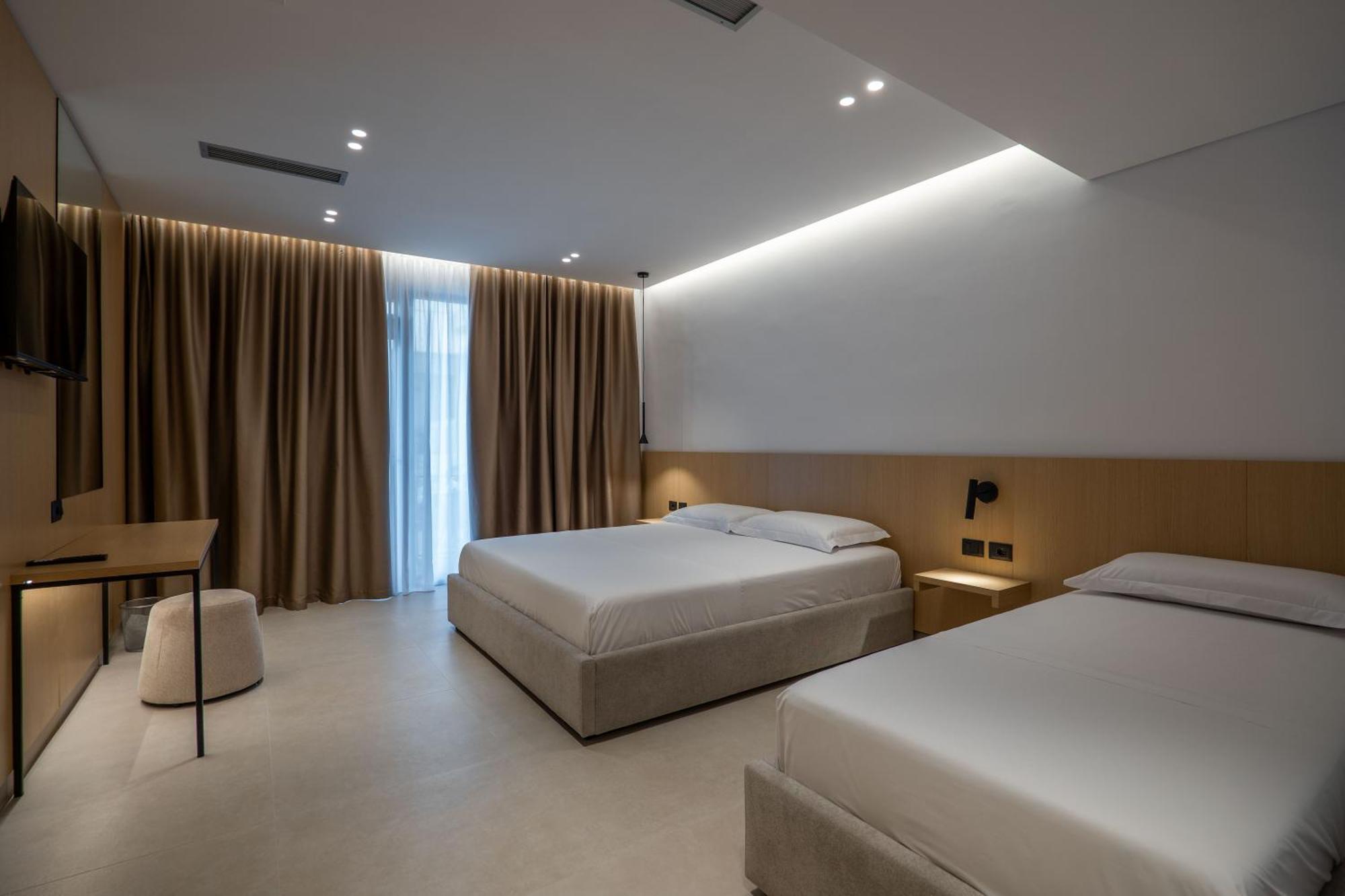 Austin Boutique Hotel Sarandë Esterno foto